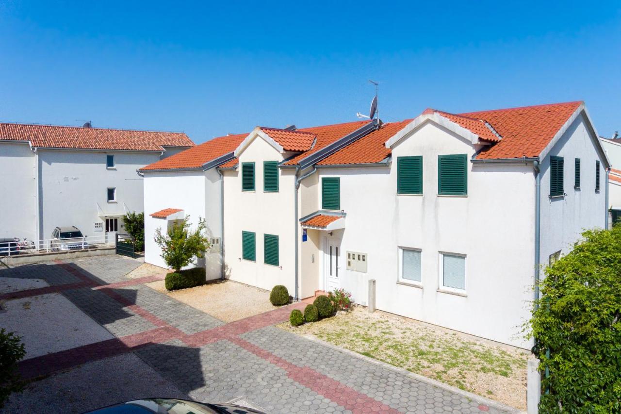 Apartman Karla Mara Ana Ivan & Jo Srima Exterior photo